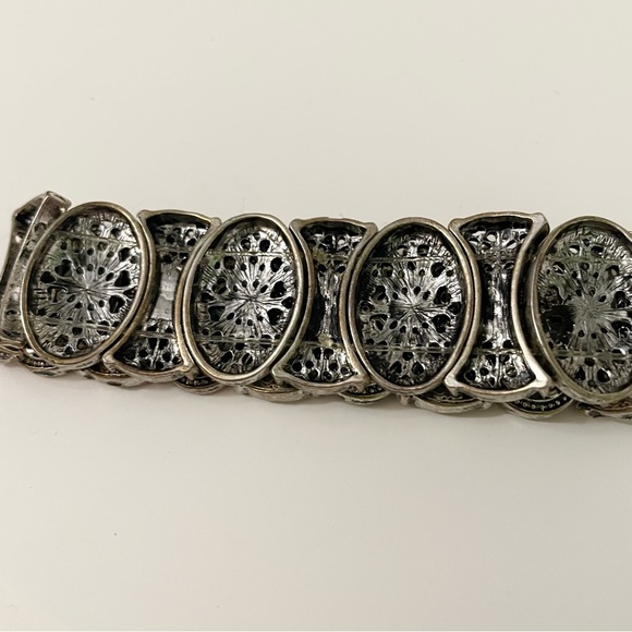 Vintage Silver Tone Filigree Stretch Bracelet - Picture 10 of 13